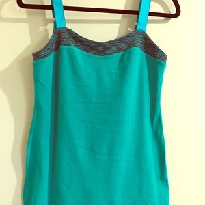 Lululemon workout top